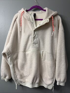 Savvi Rae Oversized Sherpa Hoodie in a cream color. Medium